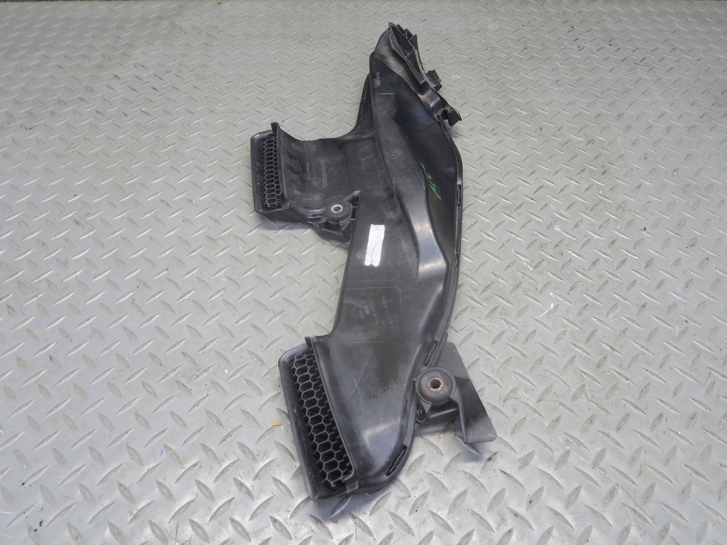 14-19 Mini Cooper S F54 F55 F56 F57 Engine Bay Air Intake Duct 7626564 OEM