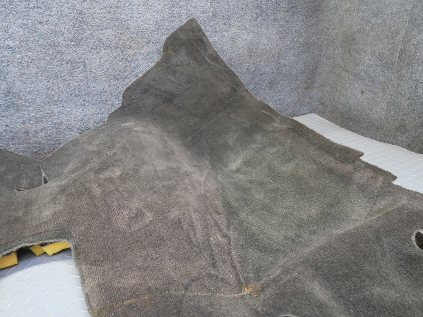 03-04 Chevrolet SSR Front Interior Floor MAT Carpet Liner Cover Black OEM
