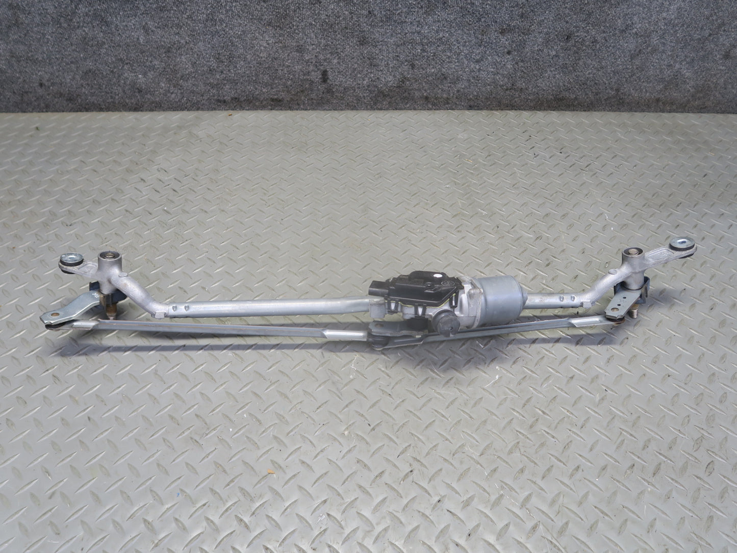 14-24 Mini Cooper F55 F56 F57 Windshield Wiper Motor Transmission 7419787 OEM
