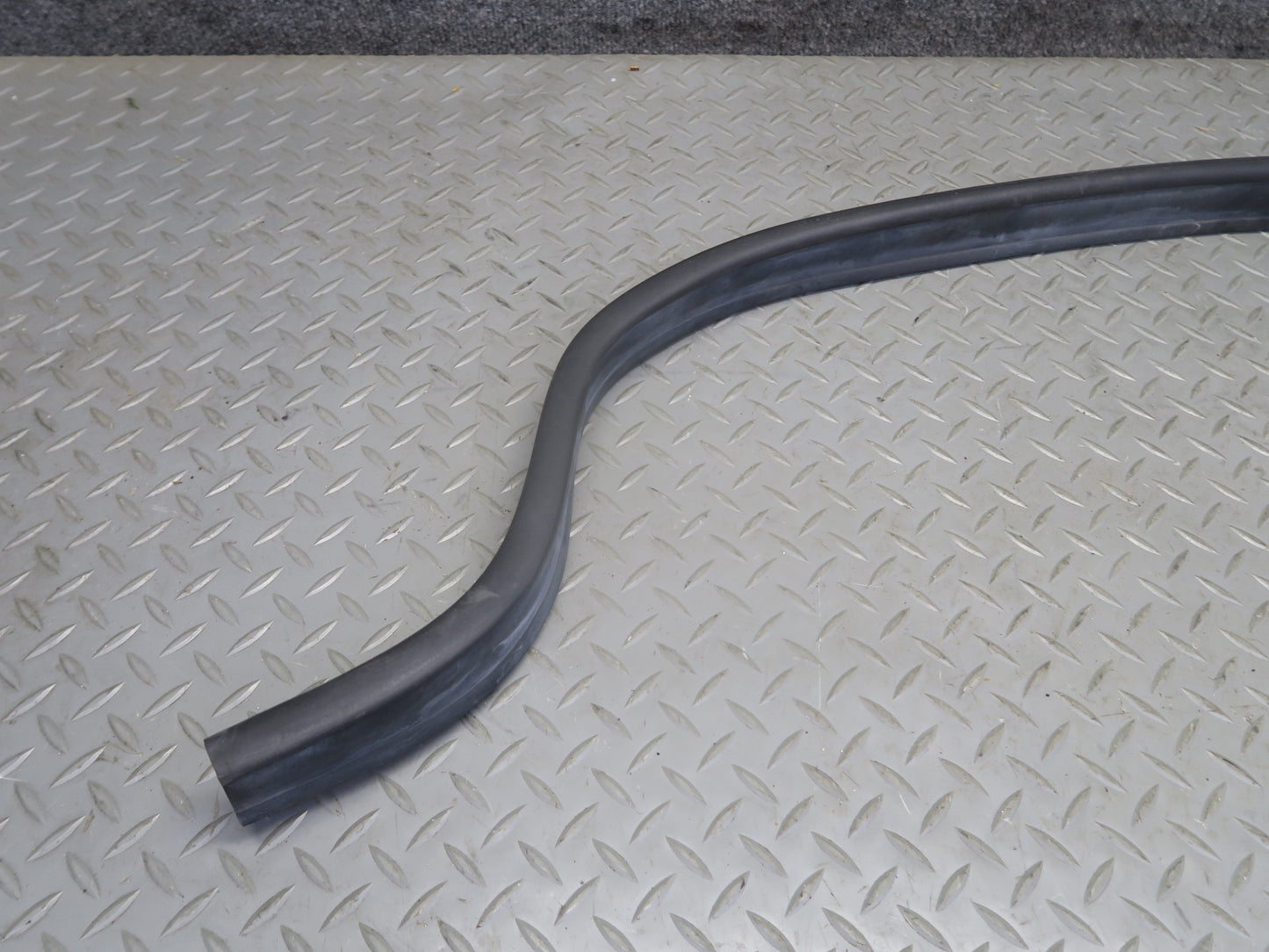 14-19 Mini Cooper S F55 F56 F57 Hood Bonnet Weatherstrip Rubber Seal OEM