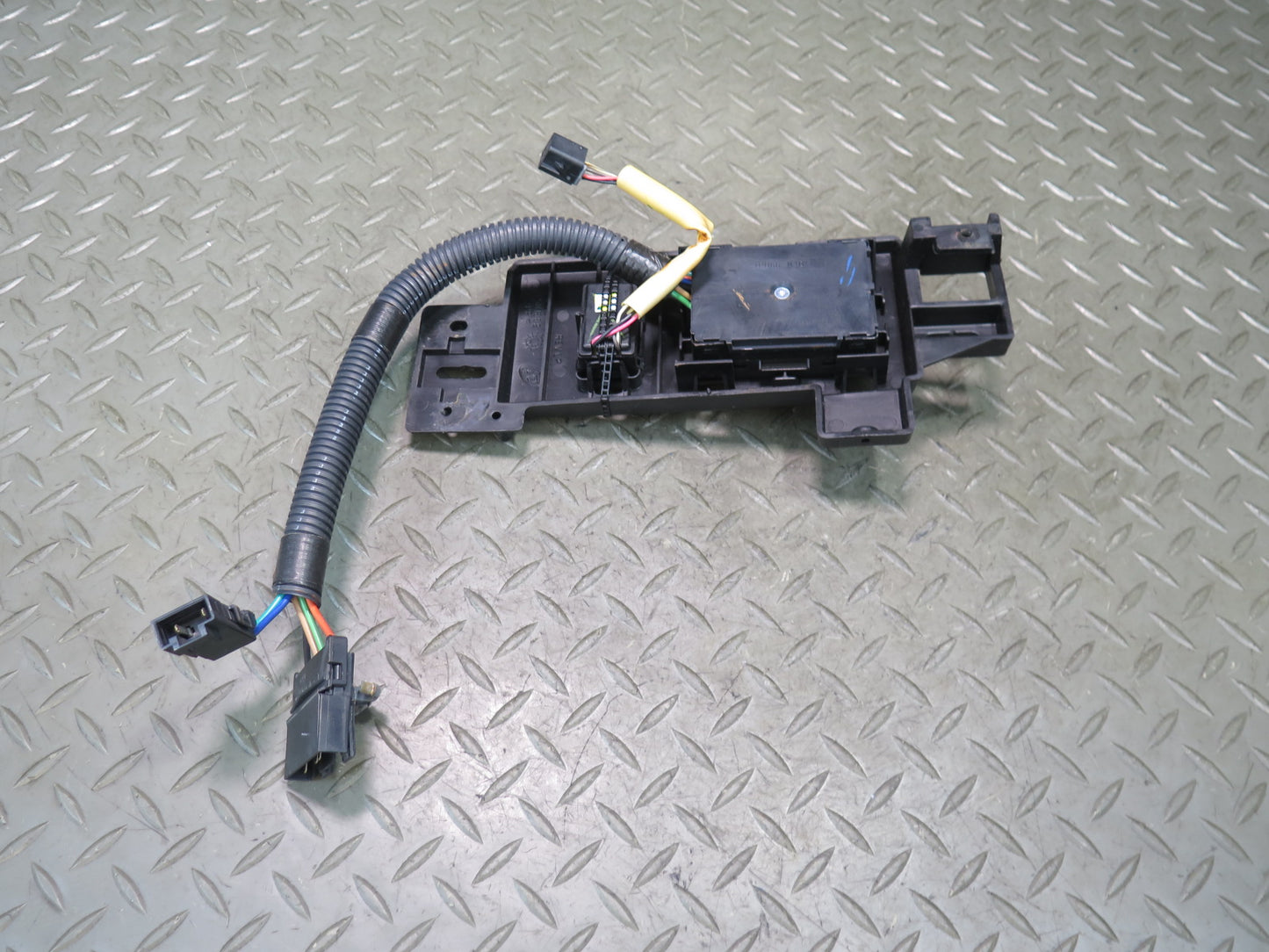 03-06 Chevrolet SSR Front Right Passenger Seat Adjustment Heated Switch OEM
