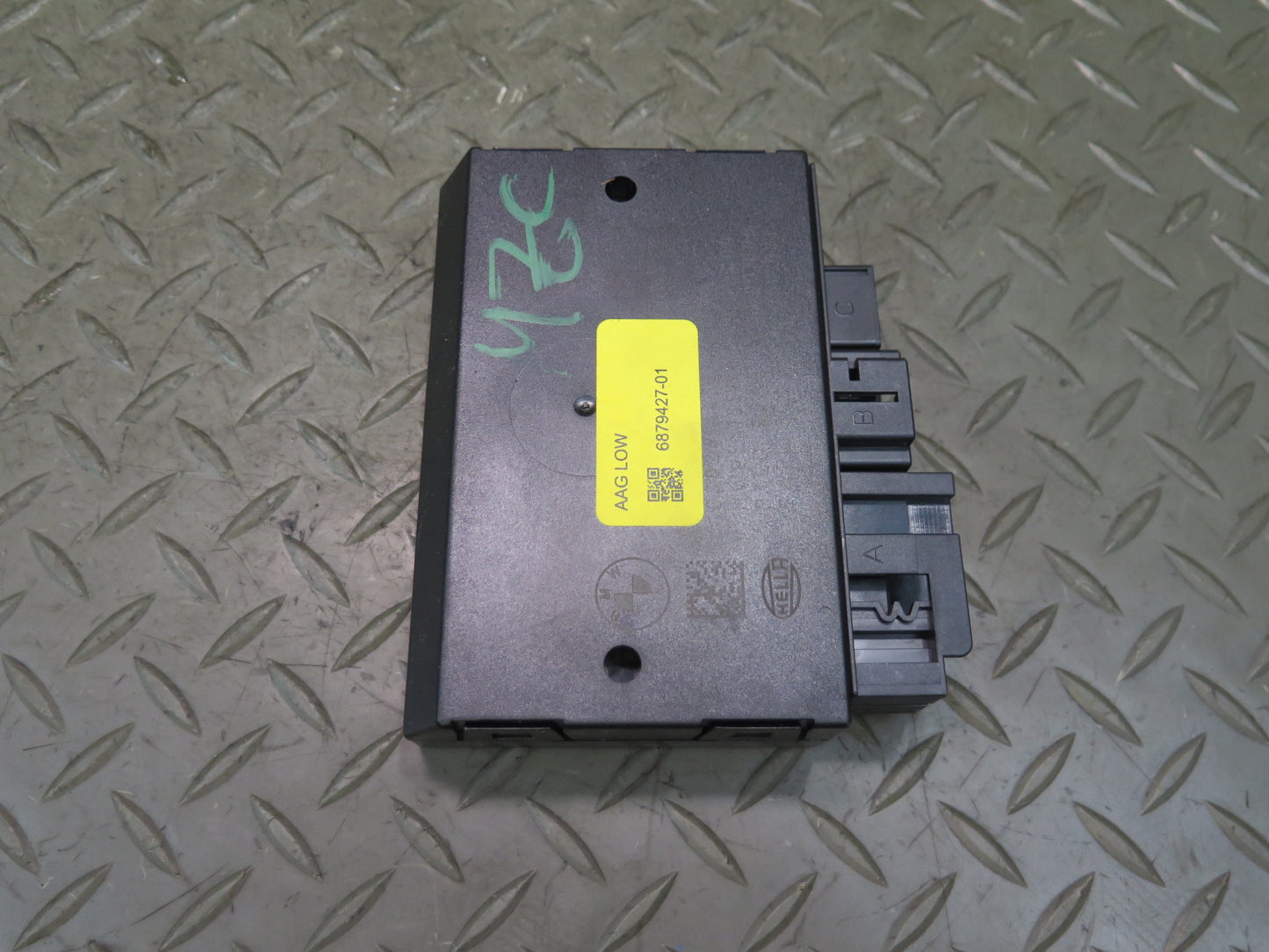 16-24 Mini Cooper F55 F56 F57 Trailer Hitch TOW Bar Control  Module 6879427 OEM