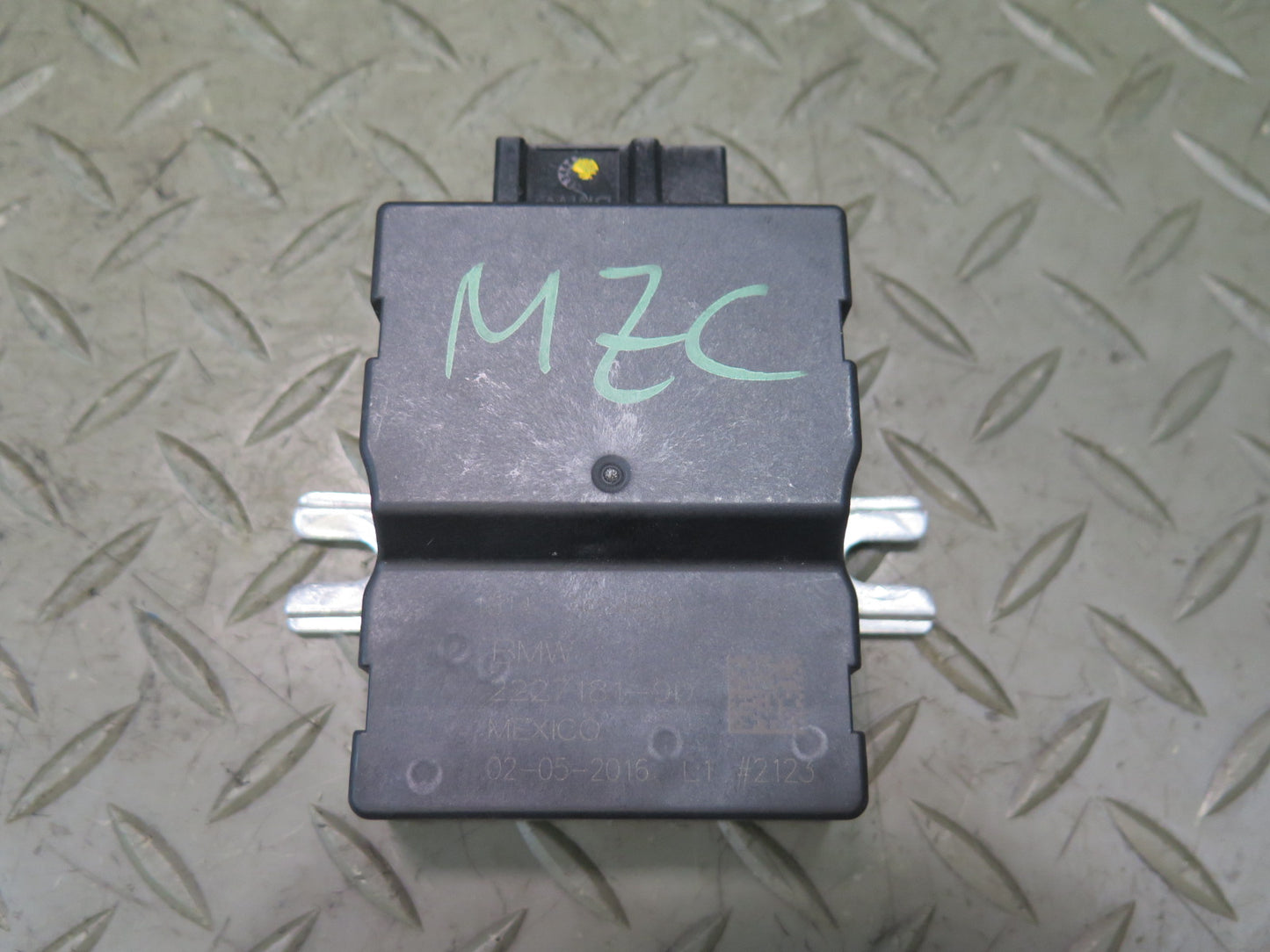 14-24 Mini Cooper S F55 F56 F57 Fuel Pump Control Module 7404880 OEM