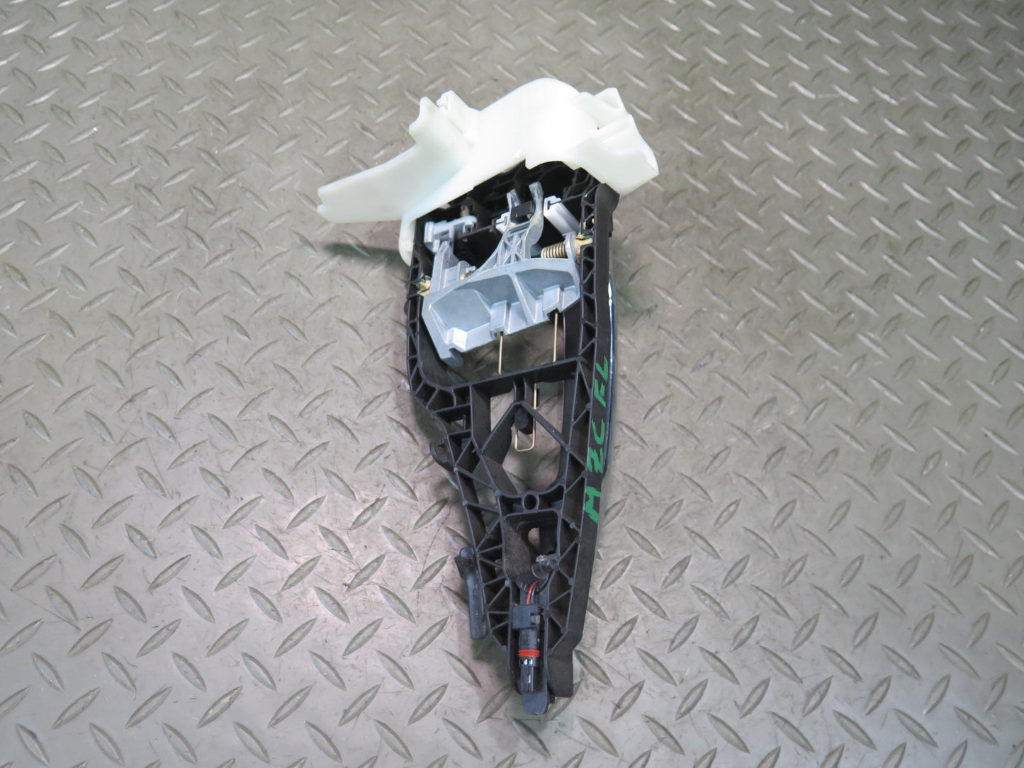 14-19 Mini Cooper F54 F55 F56 F57 Front Left Door Exterior Handle Keyless OEM