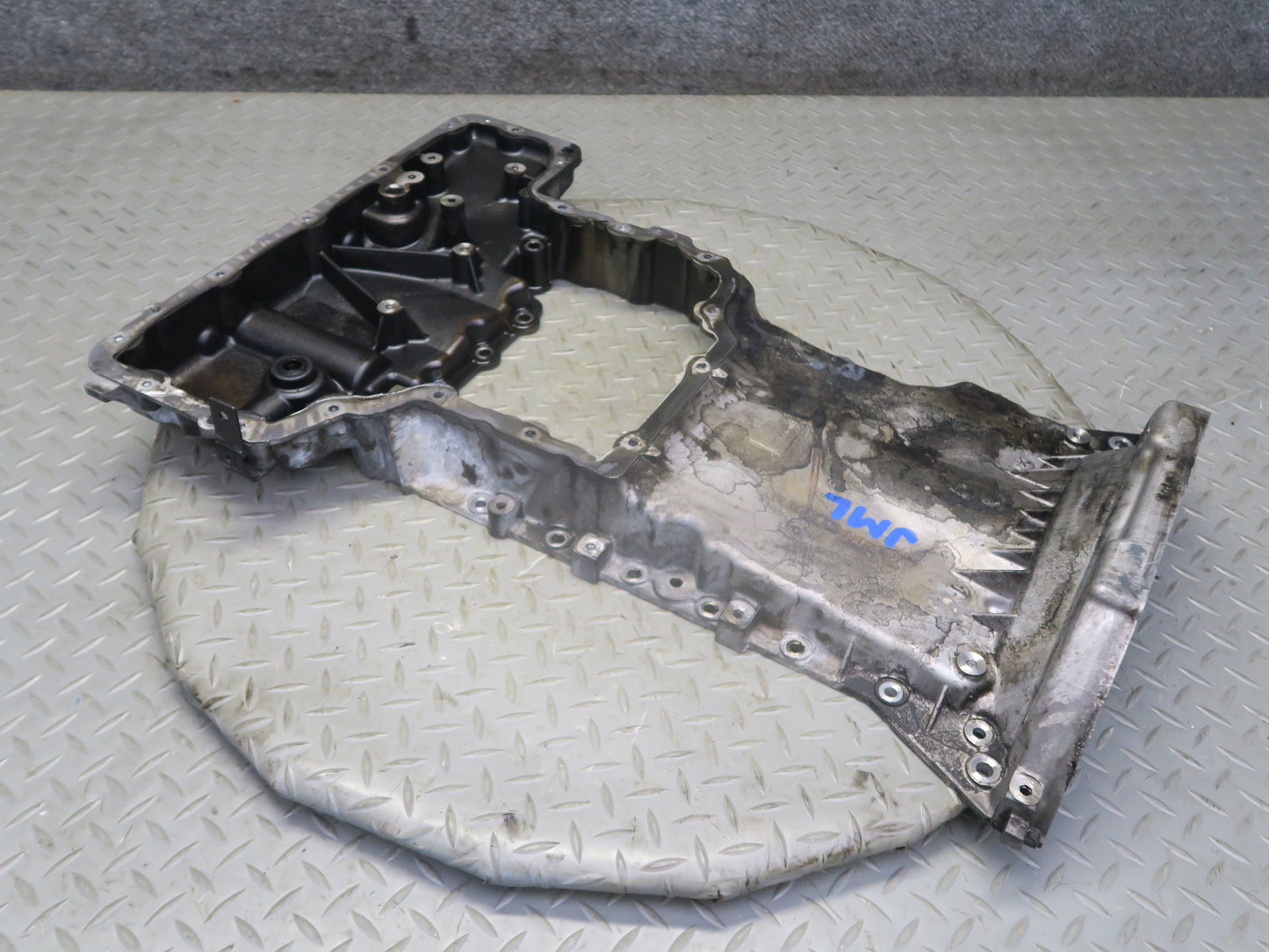 10-11 Mercedes W164 ML350 OM642 Diesel Bluetec Engine Upper Oil Pan OEM