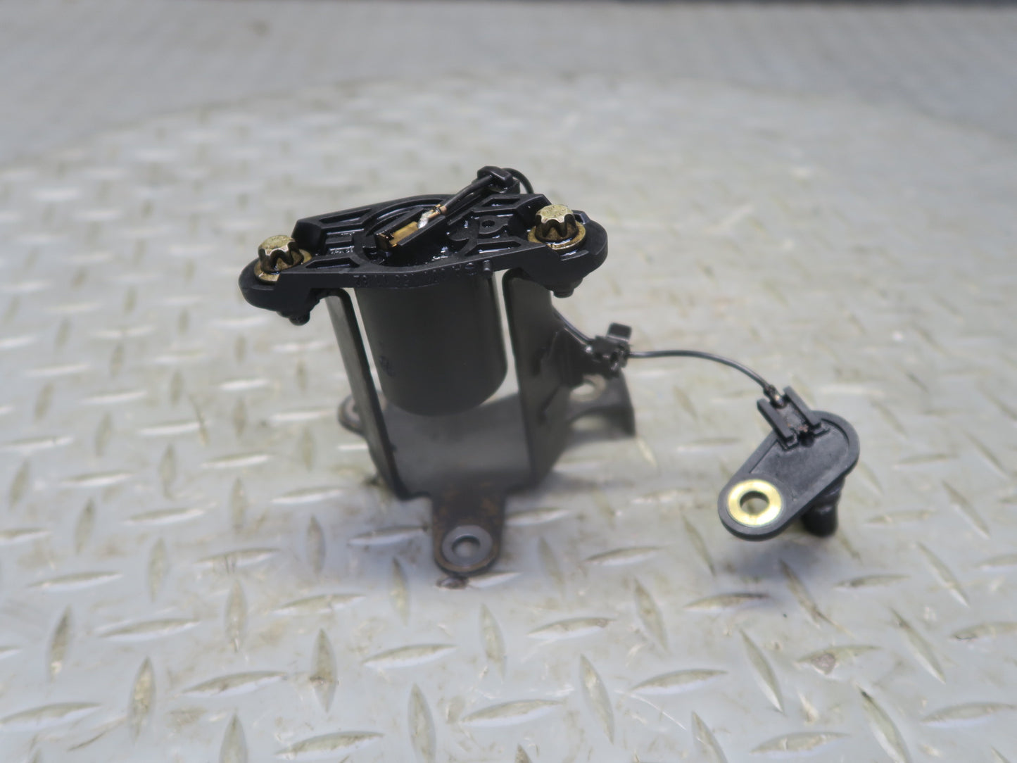 10-11 Mercedes W164 ML350 OM642 Bluetec Oil Level Pressure Switch Sensor OEM