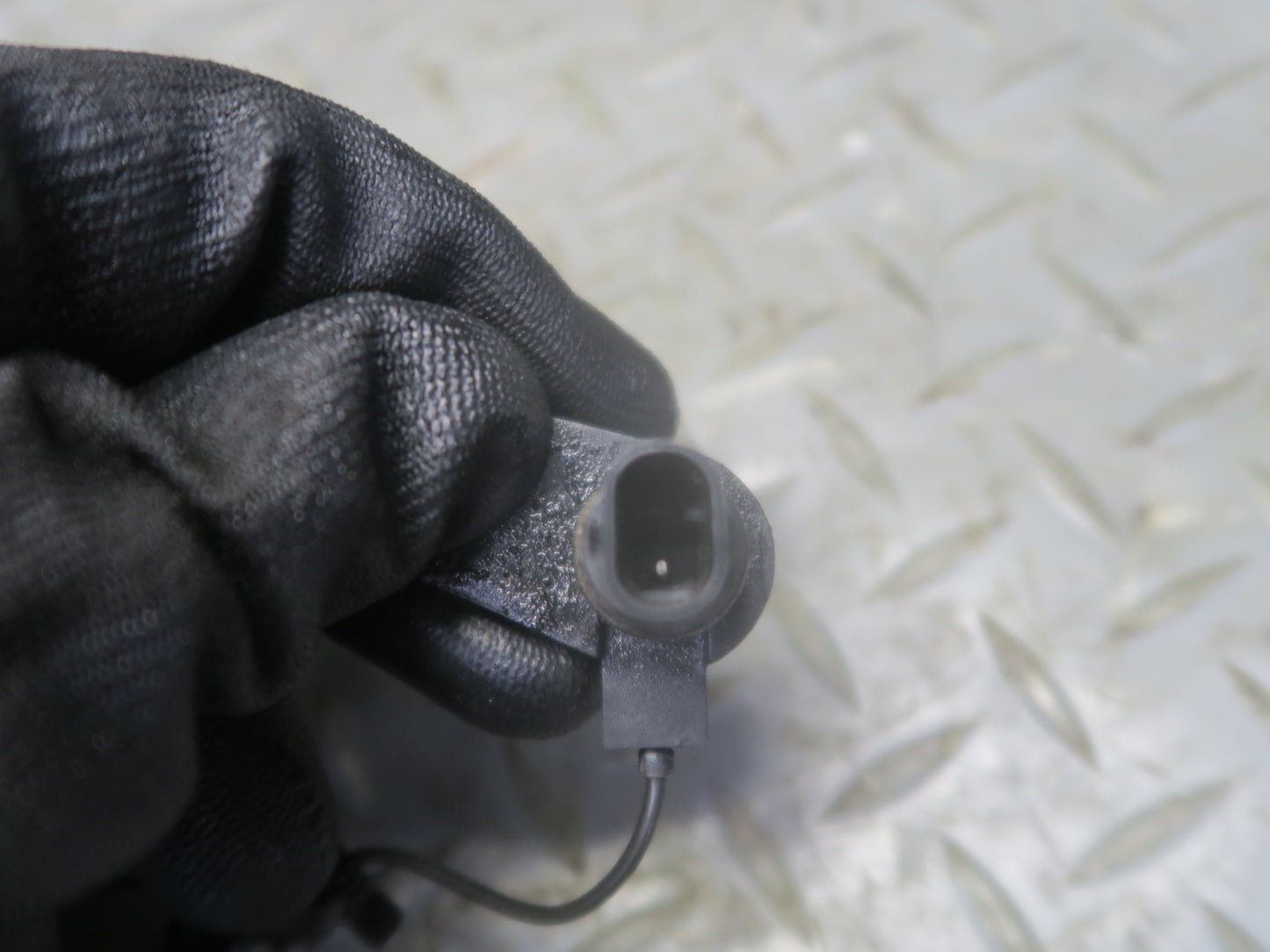 10-11 Mercedes W164 ML350 OM642 Bluetec Oil Level Pressure Switch Sensor OEM