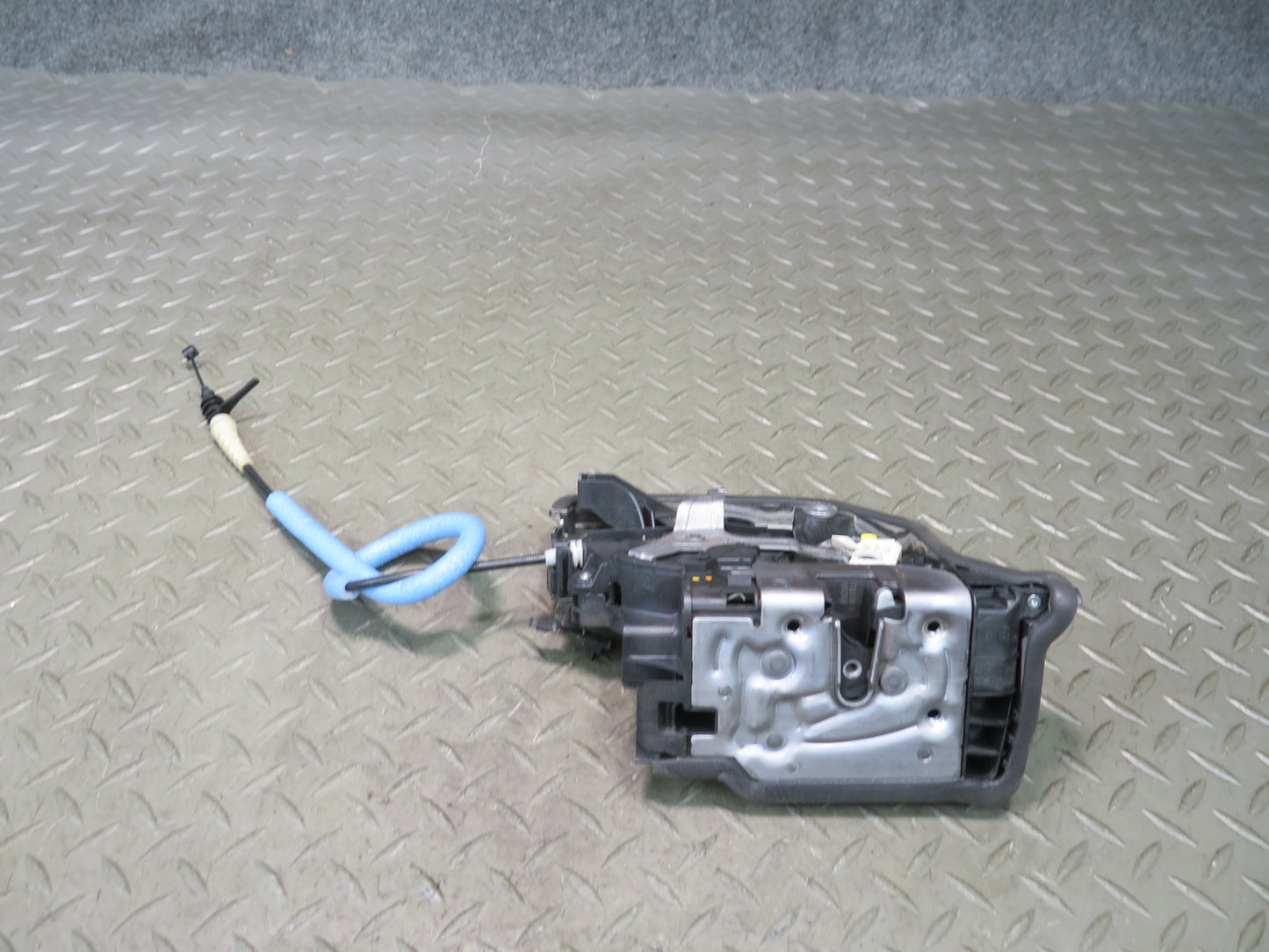 14-19 Mini Cooper F54 F55 F56 F57 Front Right Door Lock Latch Actuator OEM