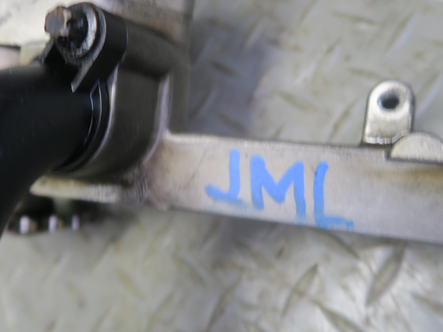 10-11 Mercedes W164 ML350 OM642 Diesel Bluetec Oil Pump w Pickup Tube OEM