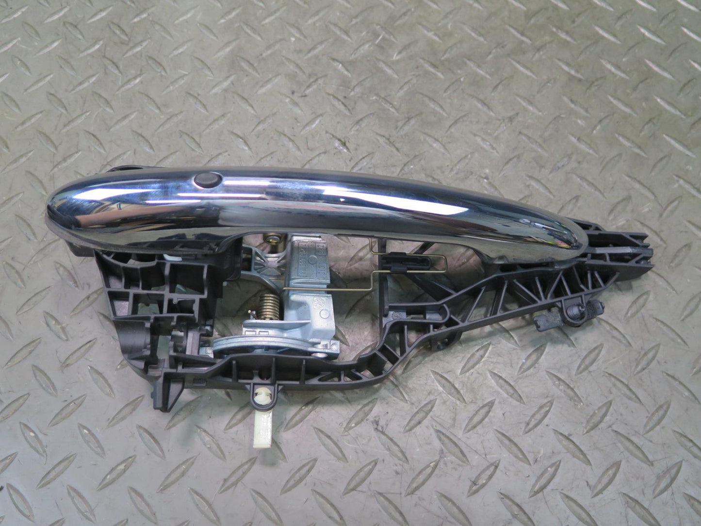 14-19 Mini Cooper F54 F55 F56 F57 Front Right Door Exterior Handle Keyless OEM
