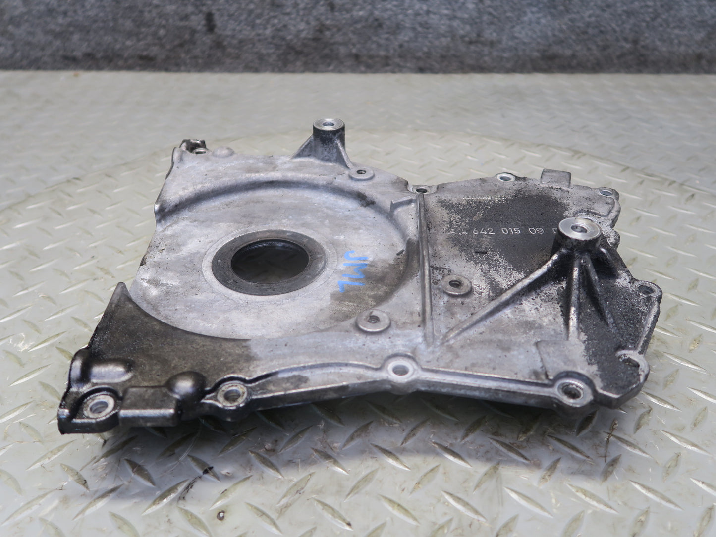 10-11 Mercedes W164 ML350 OM642 Diesel Bluetec Engine Timing Chain Cover OEM
