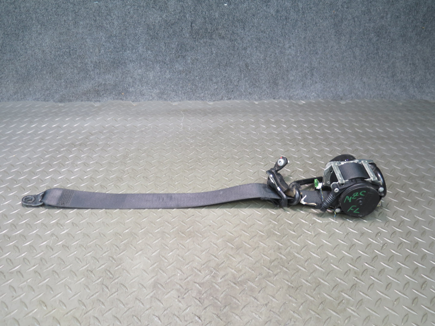 16-23 MINI COOPER F57 CONVERTIBLE FRONT LEFT & RIGHT SIDE SEATBELT RETRACTOR SET OEM