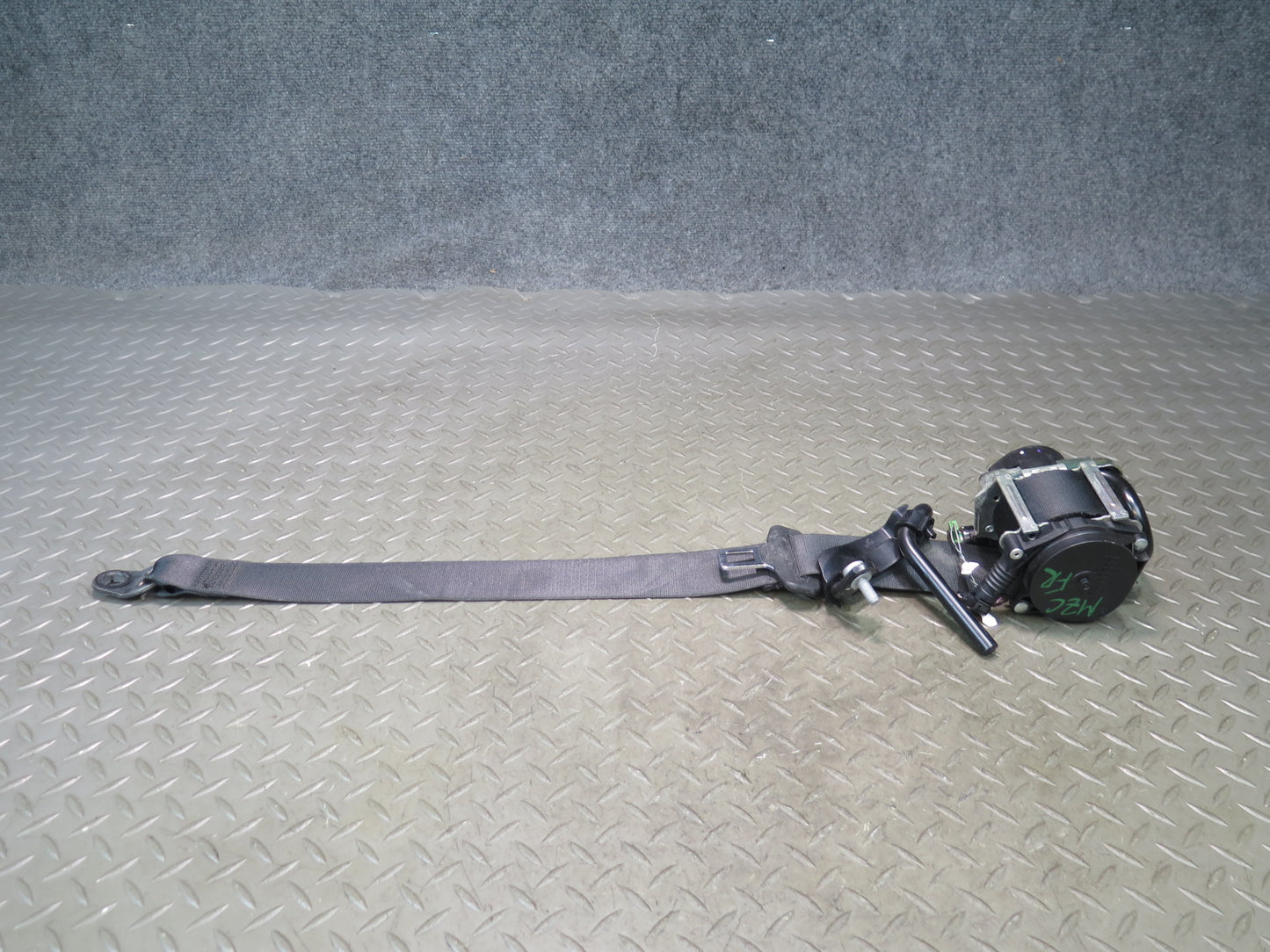 16-23 MINI COOPER F57 CONVERTIBLE FRONT LEFT & RIGHT SIDE SEATBELT RETRACTOR SET OEM