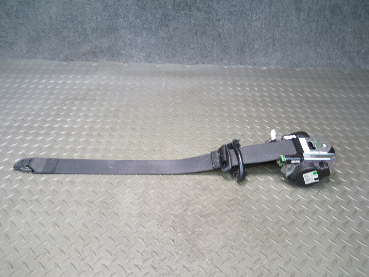 16-23 MINI COOPER F57 CONVERTIBLE FRONT LEFT & RIGHT SIDE SEATBELT RETRACTOR SET OEM
