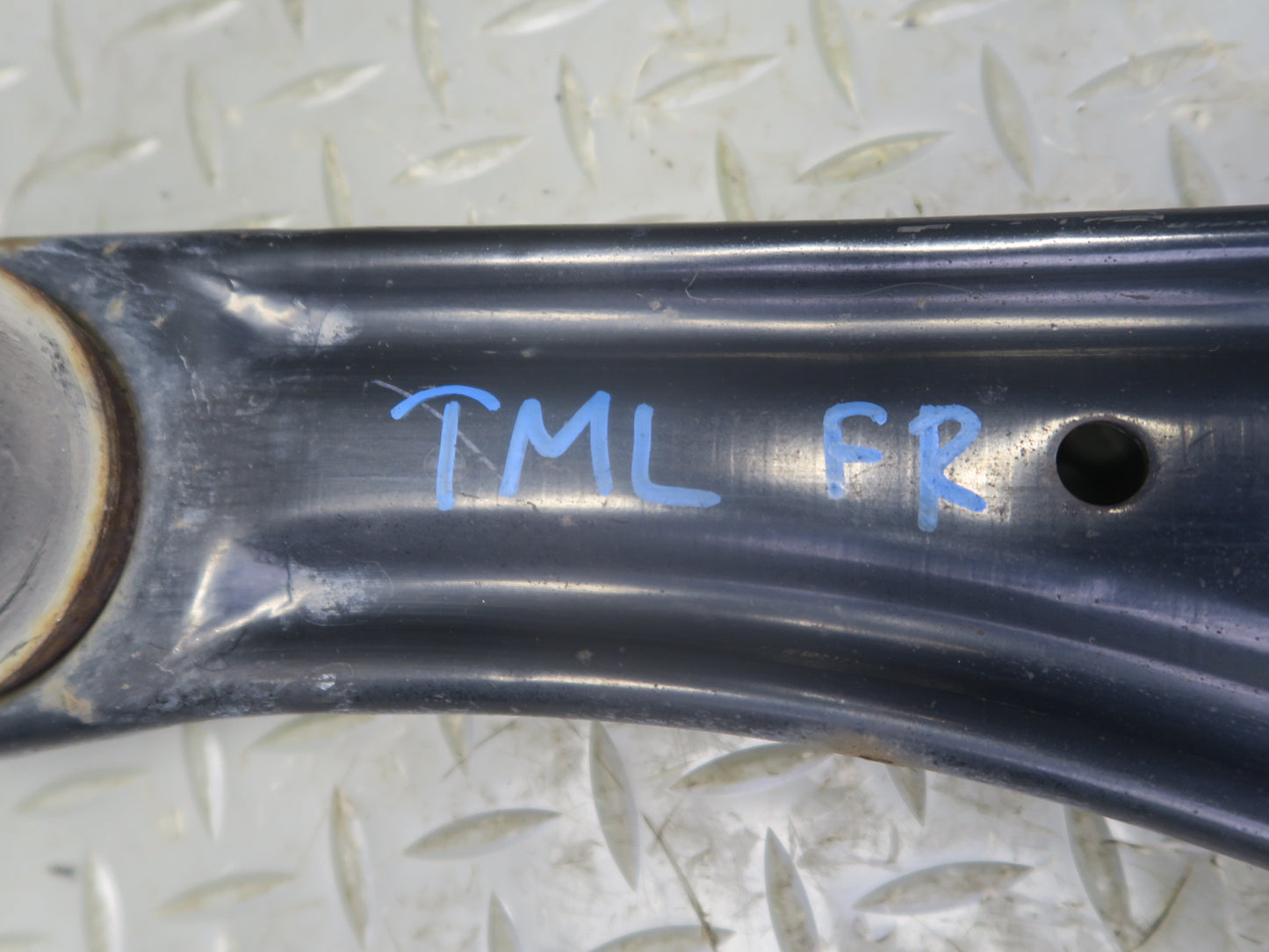 00-05 Toyota MR2 Spyder ZZW30L Front Right Suspension Lower Control Arm OEM