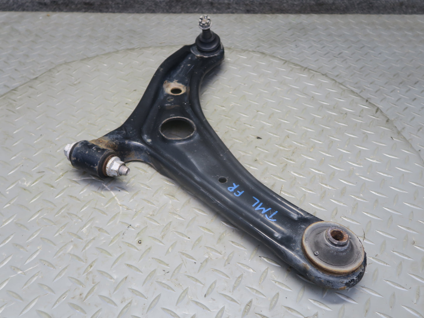 00-05 Toyota MR2 Spyder ZZW30L Front Right Suspension Lower Control Arm OEM