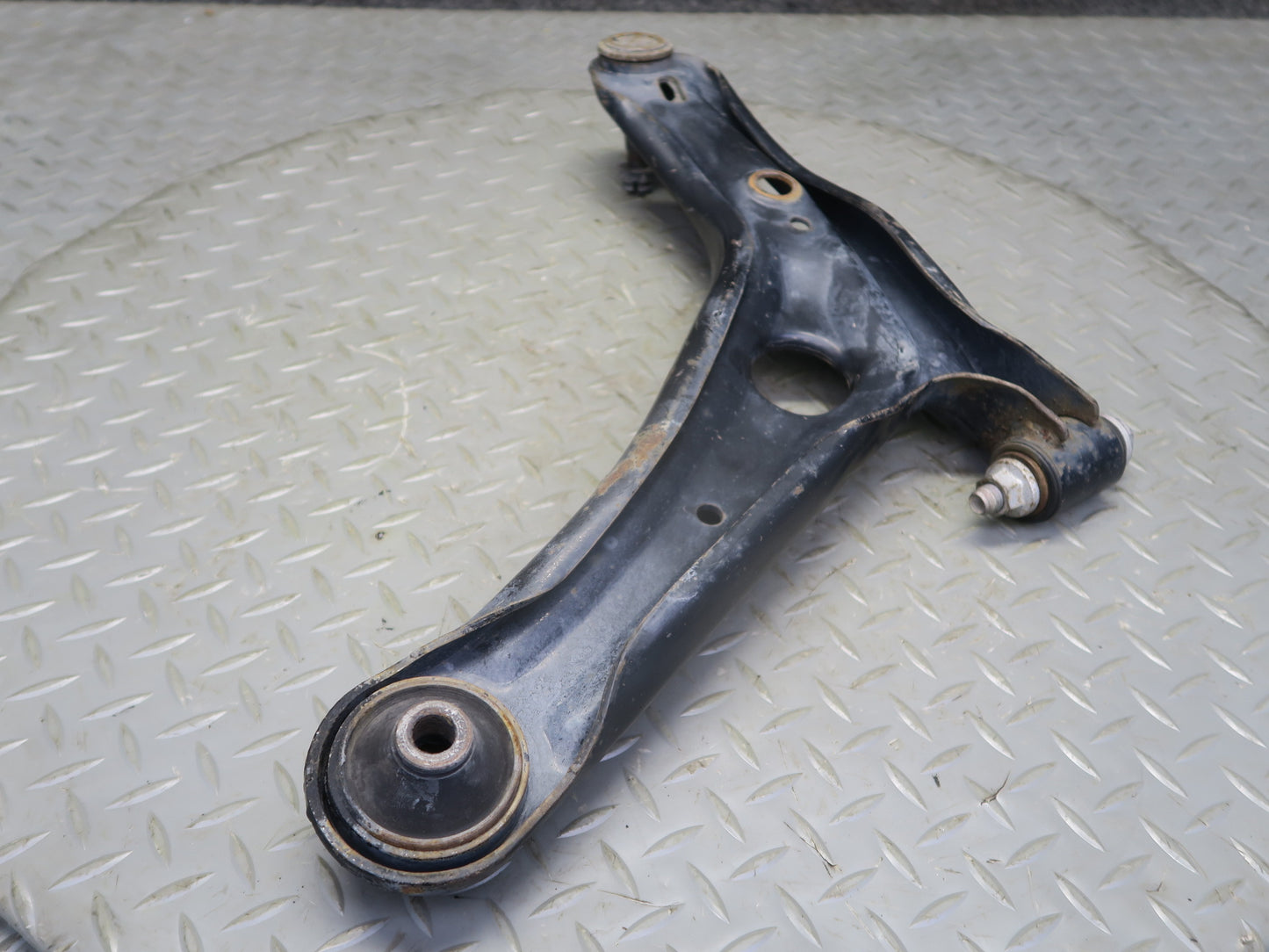00-05 Toyota MR2 Spyder ZZW30L Front Right Suspension Lower Control Arm OEM