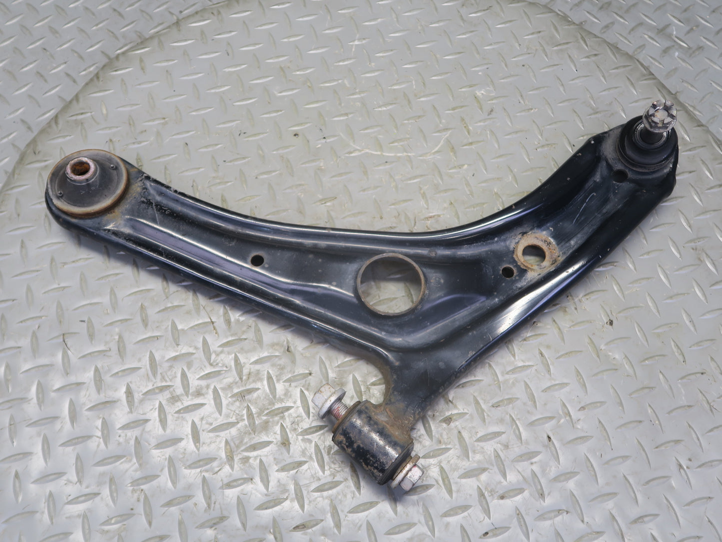 00-05 Toyota MR2 Spyder ZZW30L Front Left Suspension Lower Control Arm OEM