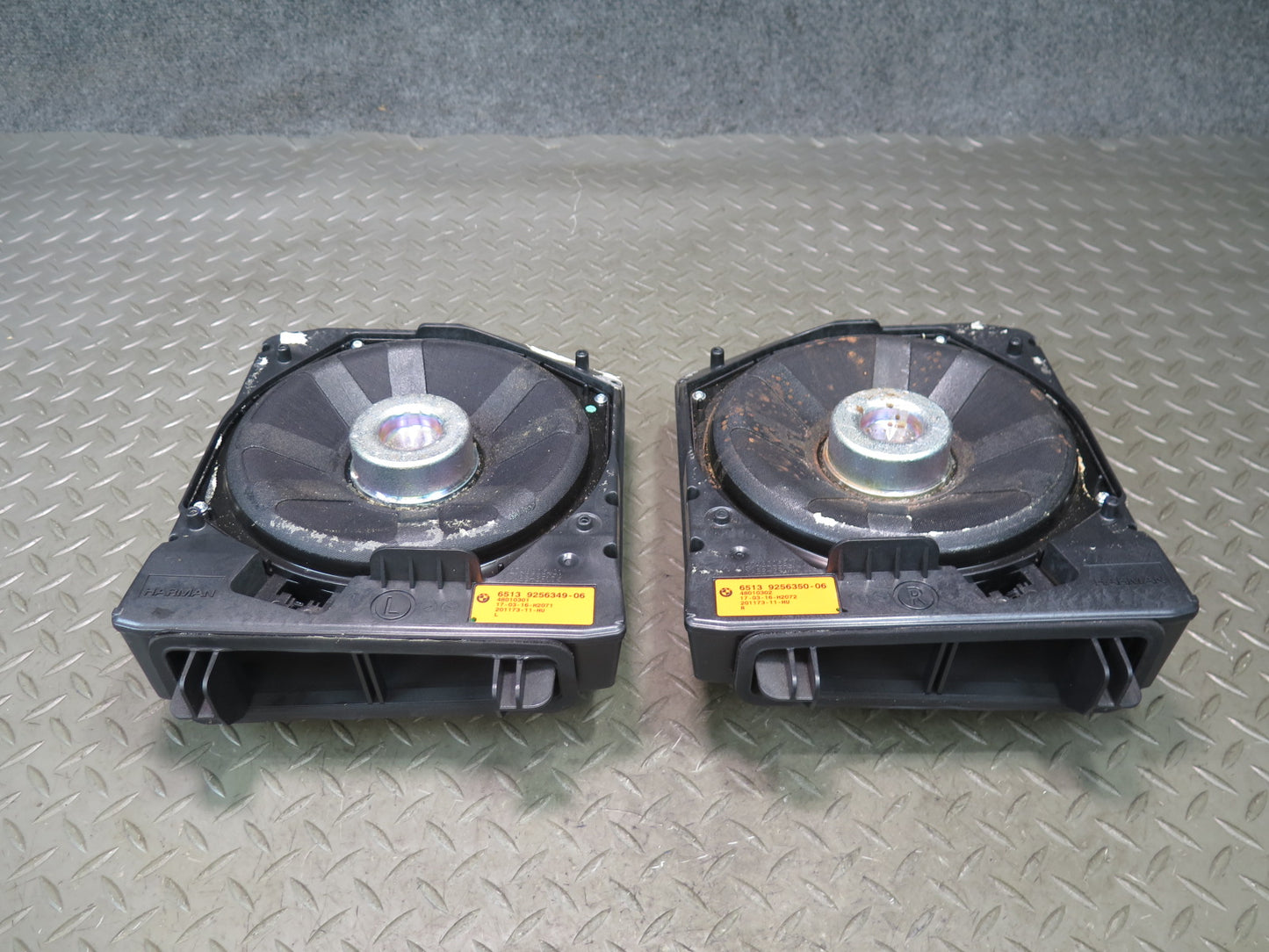 14-19 Mini F54 F55 F56 F57 Set of 2 Harman Kardon Hi-fi Subwoofer Speaker OEM