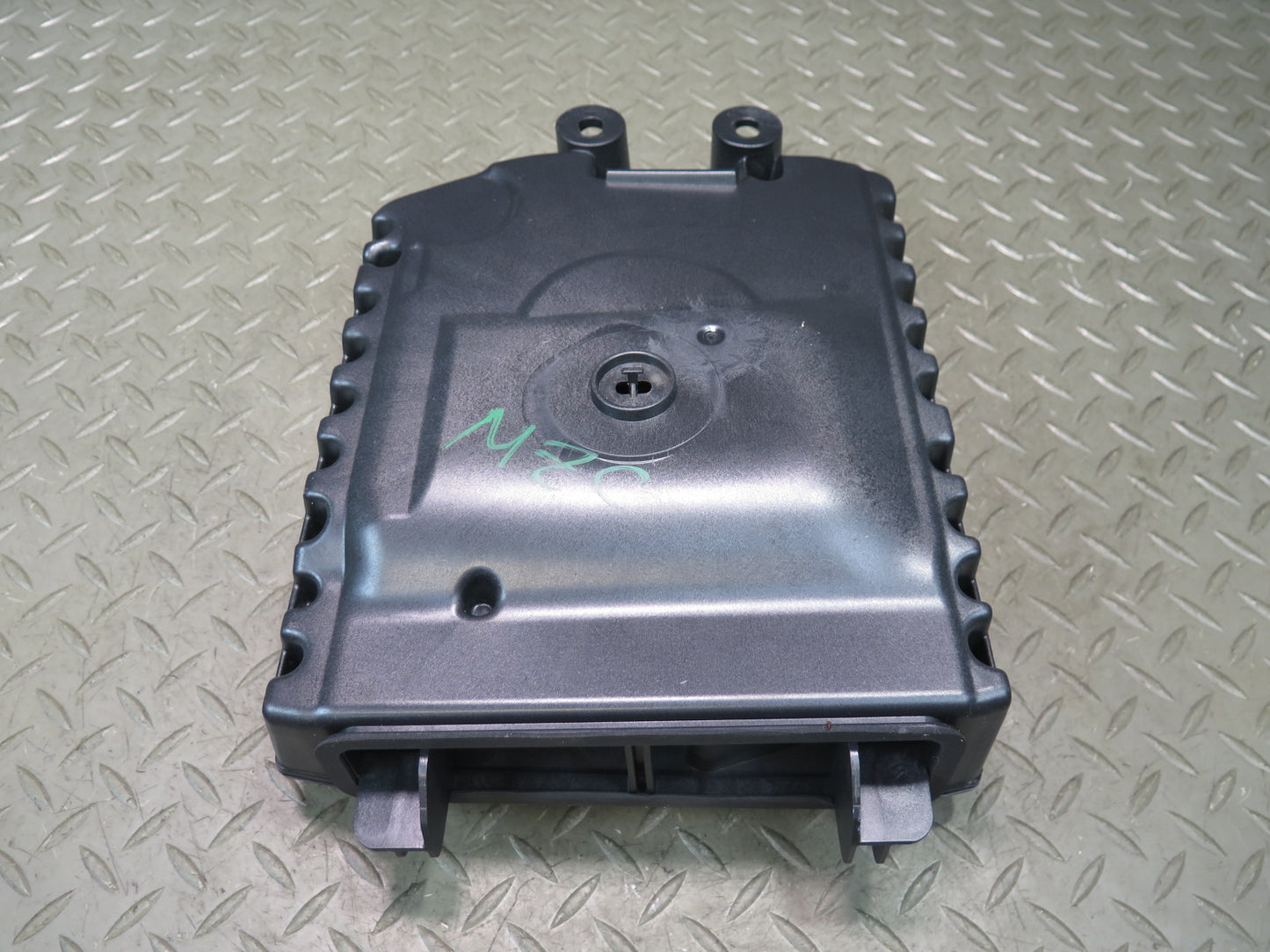 14-19 Mini F54 F55 F56 F57 Set of 2 Harman Kardon Hi-fi Subwoofer Speaker OEM