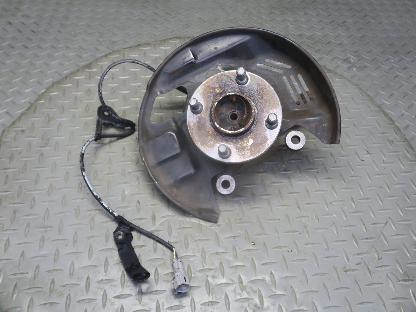 00-05 Toyota MR2 Spyder ZZW30L Front Left Spindle Knuckle Wheel Hub Bearing OEM