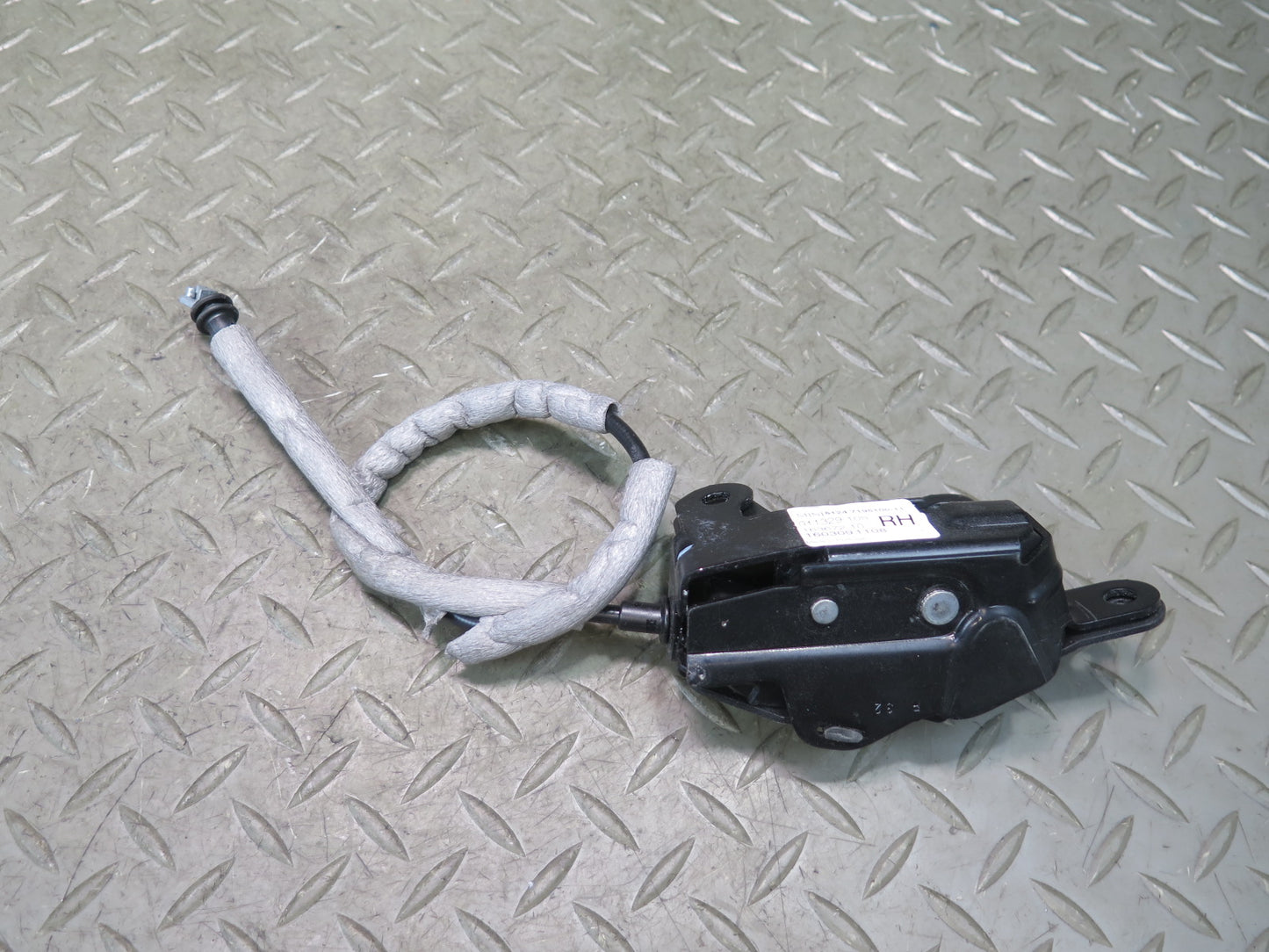 14-24 Mini Cooper F57 Convertible Trunk Tailgate Lock Latch Actuator Cable Set