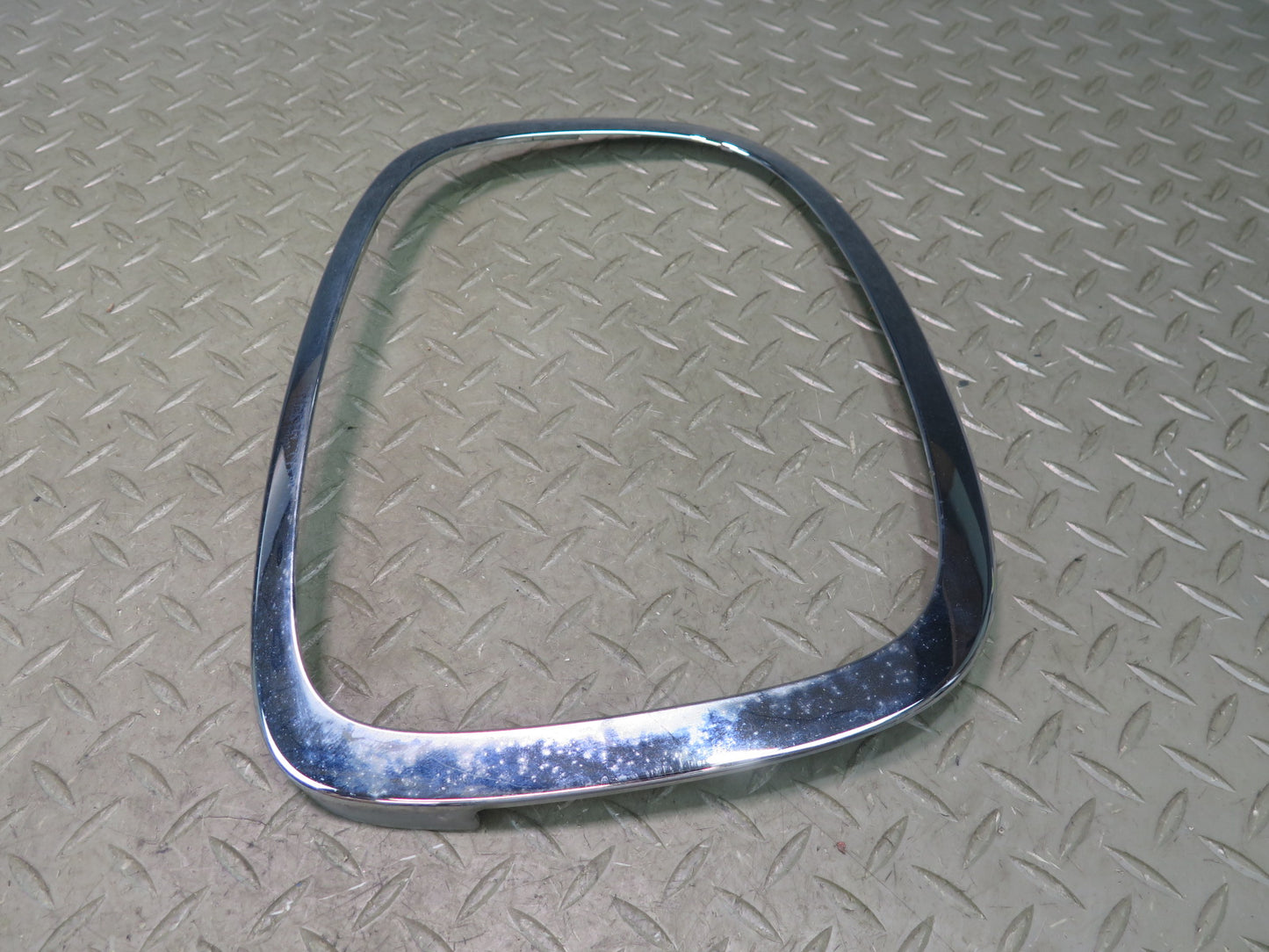 16-19 Mini Cooper F55 F56 F57 Rear Tail Light Chrome Trim Bezel Panel Set OEM