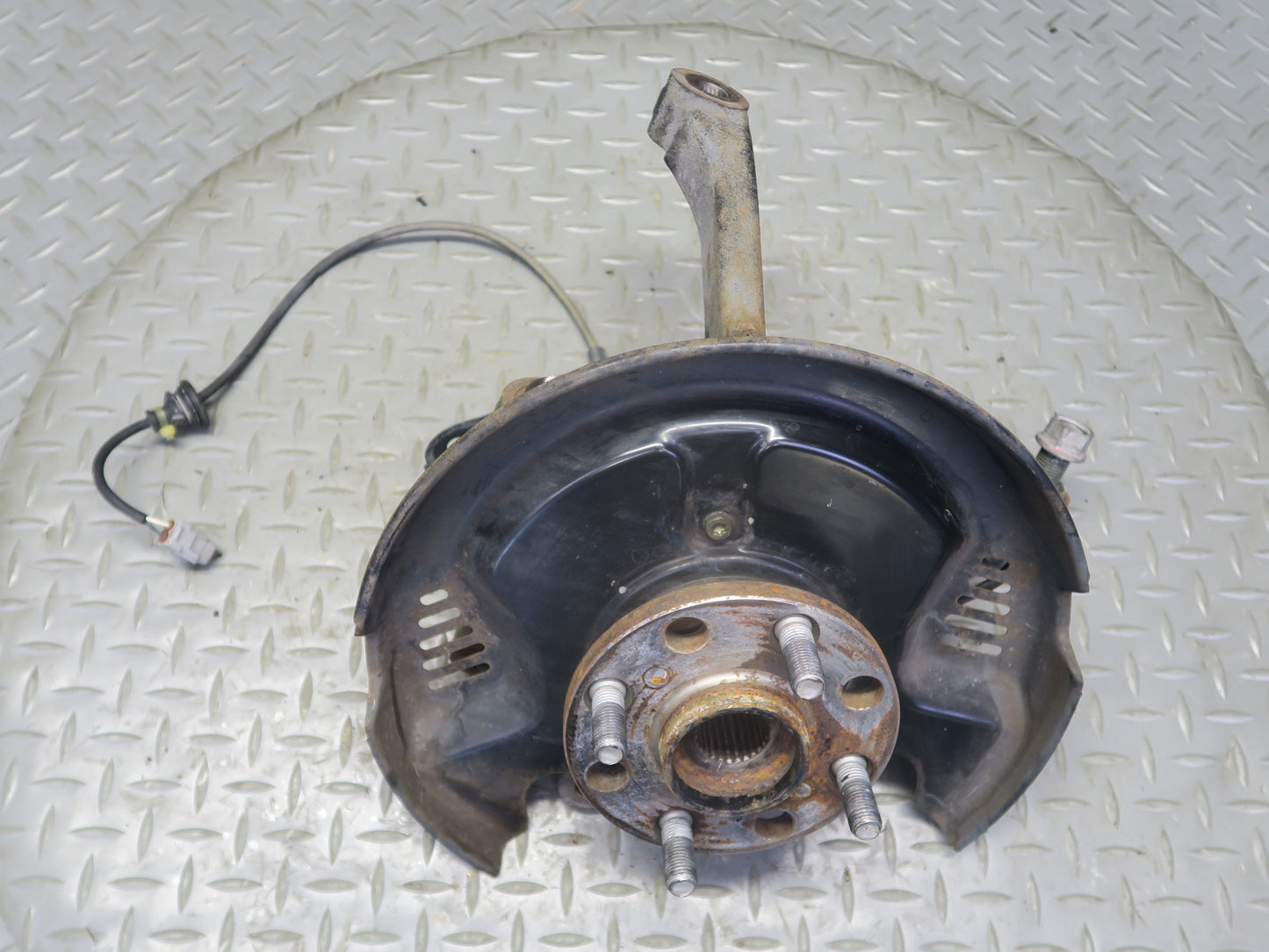 00-05 Toyota MR2 Spyder ZZW30L Rear Right Spindle Knuckle Wheel Hub Bearing OEM