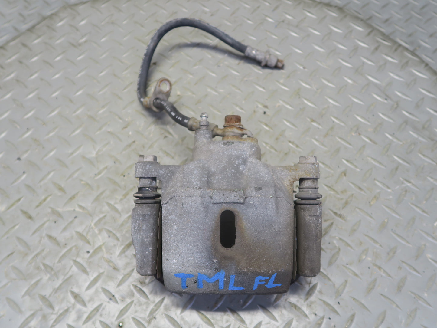 00-05 Toyota MR2 Spyder ZZW30L Set of 2 Front Left & Right Brake Caliper OEM