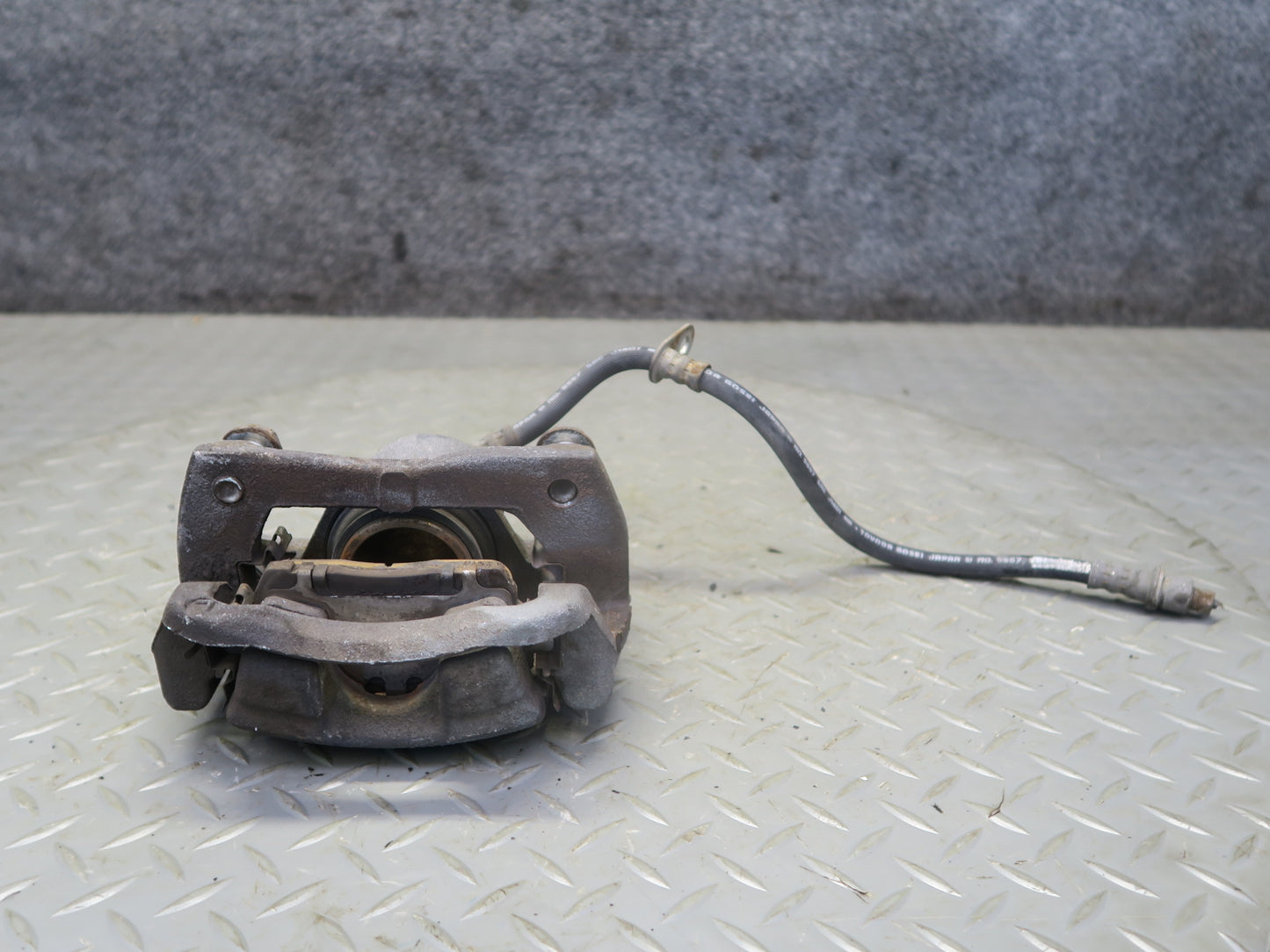 00-05 Toyota MR2 Spyder ZZW30L Set of 2 Front Left & Right Brake Caliper OEM