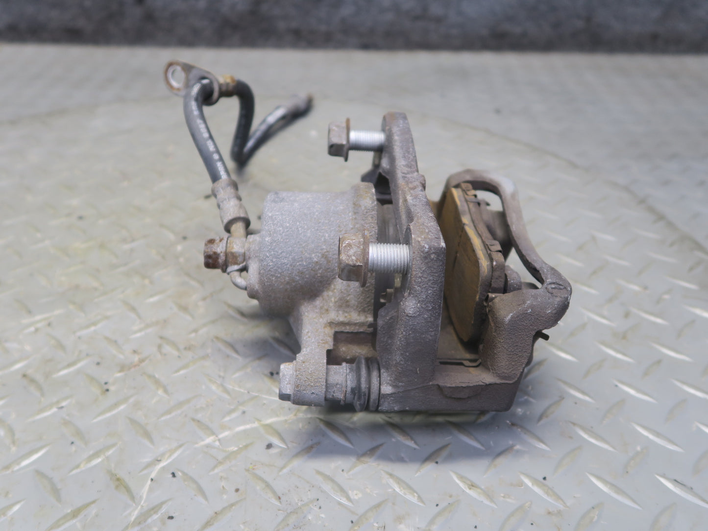00-05 Toyota MR2 Spyder ZZW30L Set of 2 Front Left & Right Brake Caliper OEM