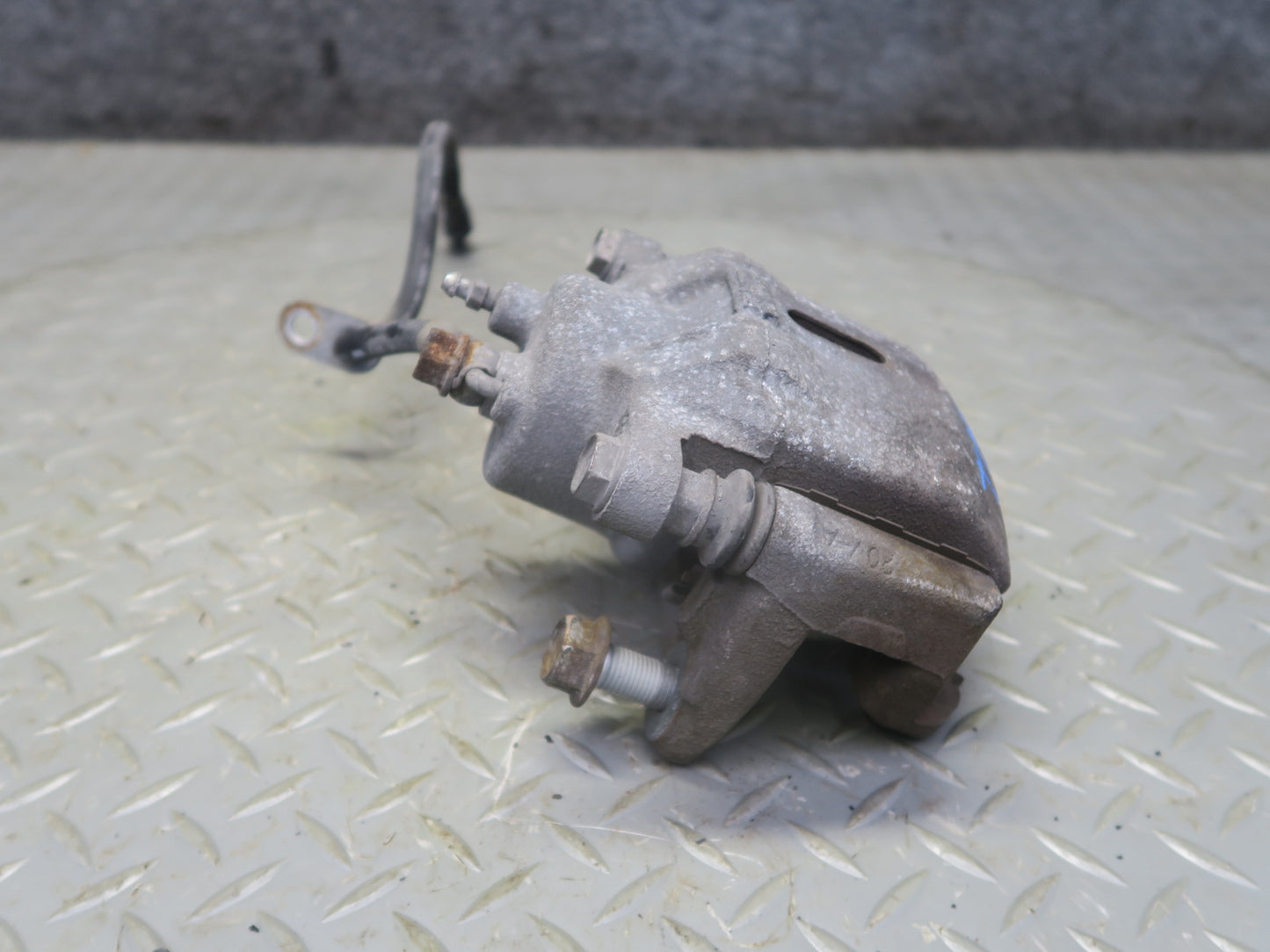 00-05 Toyota MR2 Spyder ZZW30L Set of 2 Front Left & Right Brake Caliper OEM