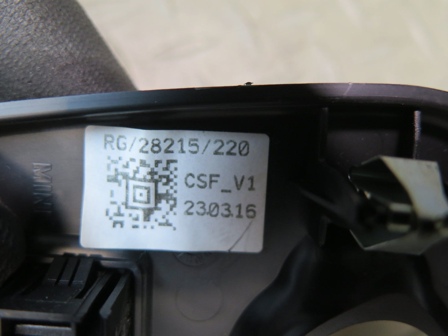 16-19 Mini Cooper F55 F56 F57 AUX Audio Input USB Port w Trim Panel OEM