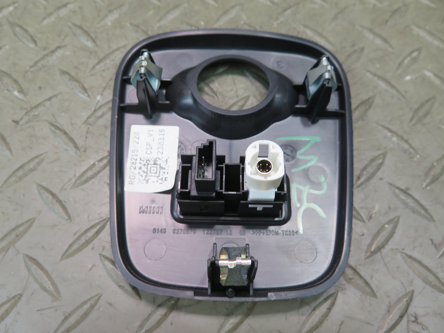 16-19 Mini Cooper F55 F56 F57 AUX Audio Input USB Port w Trim Panel OEM