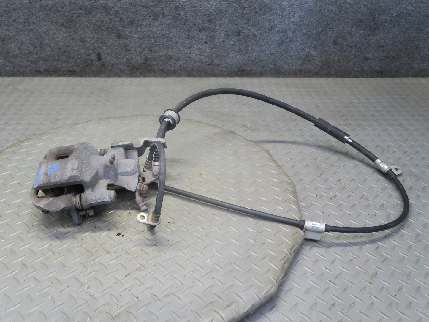 00-02 Toyota MR2 Spyder ZZW30L Set of 2 Rear Left & Right Brake Caliper 77K OEM