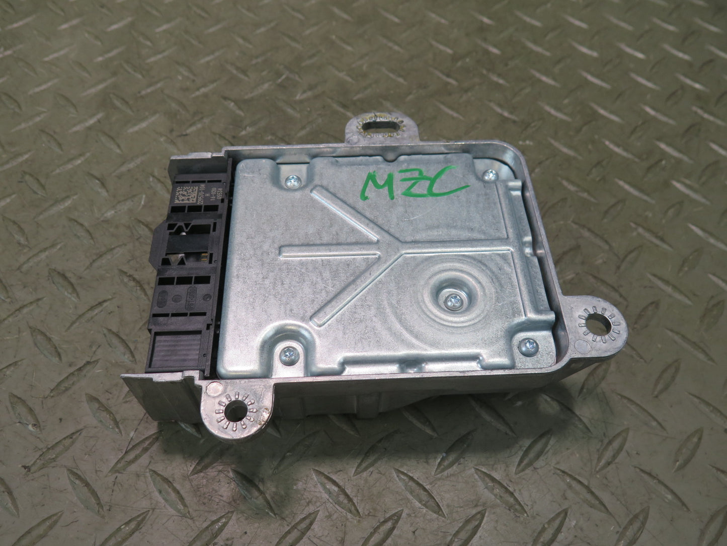 16-23 MINI COOPER F57 CONVERTIBLE AIRBAG SRS COMPUTER UNIT 6577 6818815 OEM