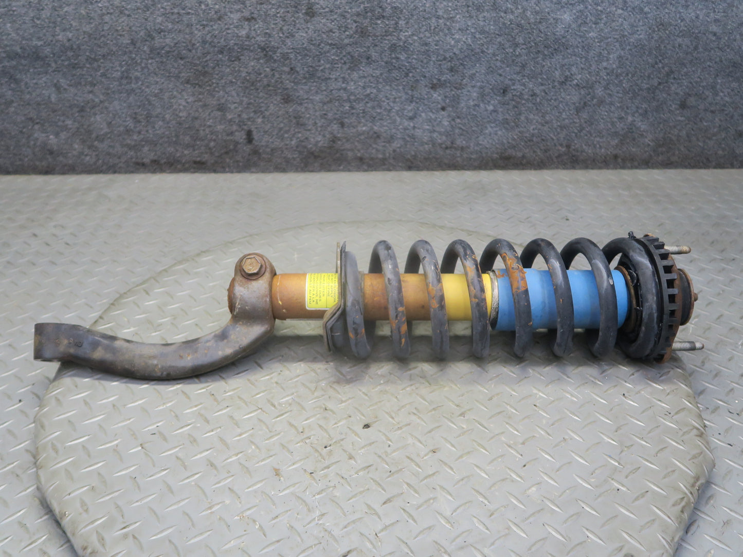 03-06 Chevrolet SSR Front Left & Right Strut Shock Absorber Set Bilstein 50K OEM