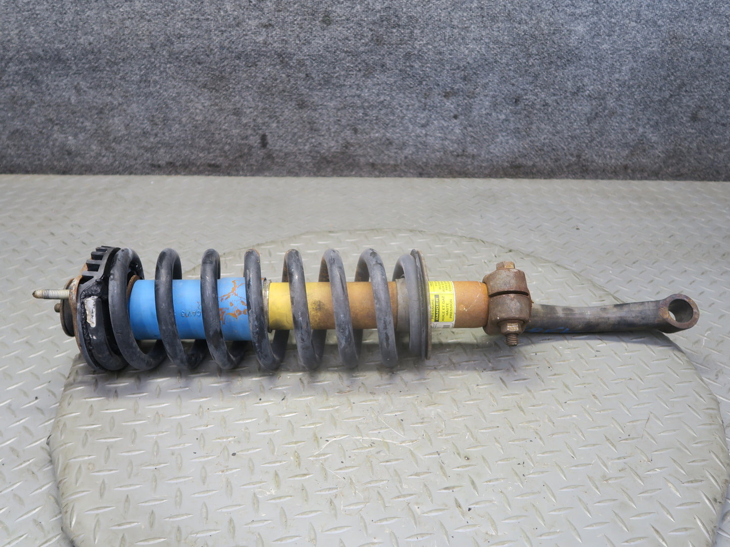 03-06 Chevrolet SSR Front Left & Right Strut Shock Absorber Set Bilstein 50K OEM