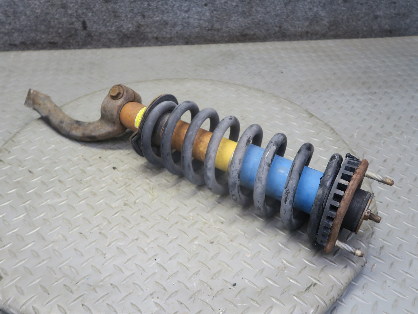 03-06 Chevrolet SSR Front Left & Right Strut Shock Absorber Set Bilstein 50K OEM