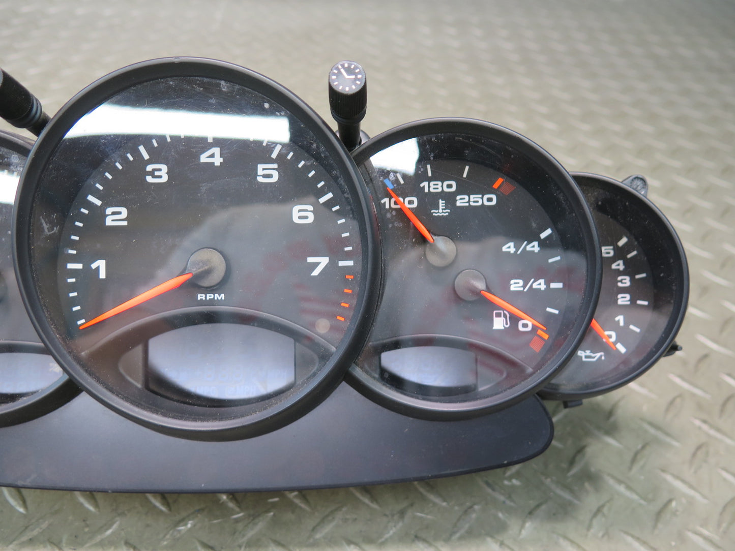 1999 Porsche 911 996 RWD M/T Instrument Cluster Gauge Speedometer 99664110303