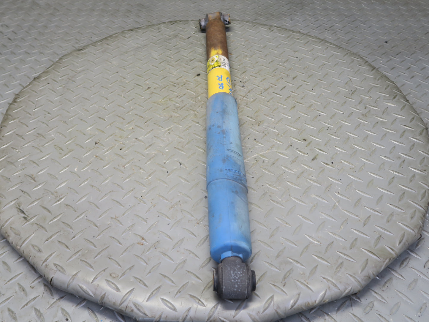 03-06 Chevrolet SSR A/T Rear Left & Right Strut Shock Absorber Set Bilstein OEM