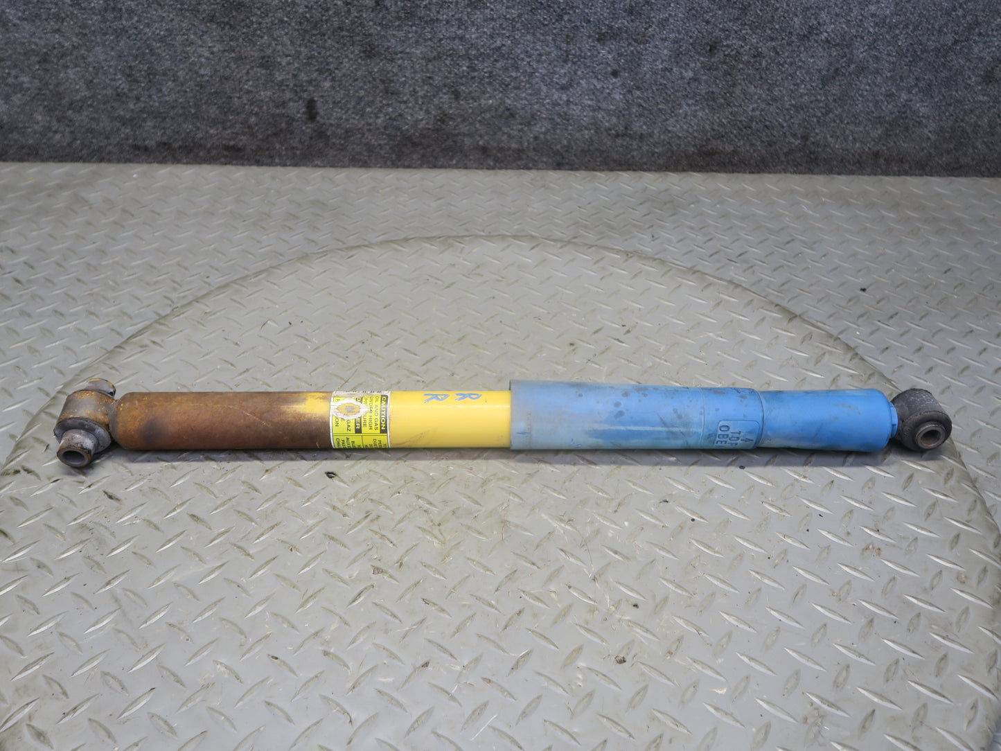03-06 Chevrolet SSR A/T Rear Left & Right Strut Shock Absorber Set Bilstein OEM