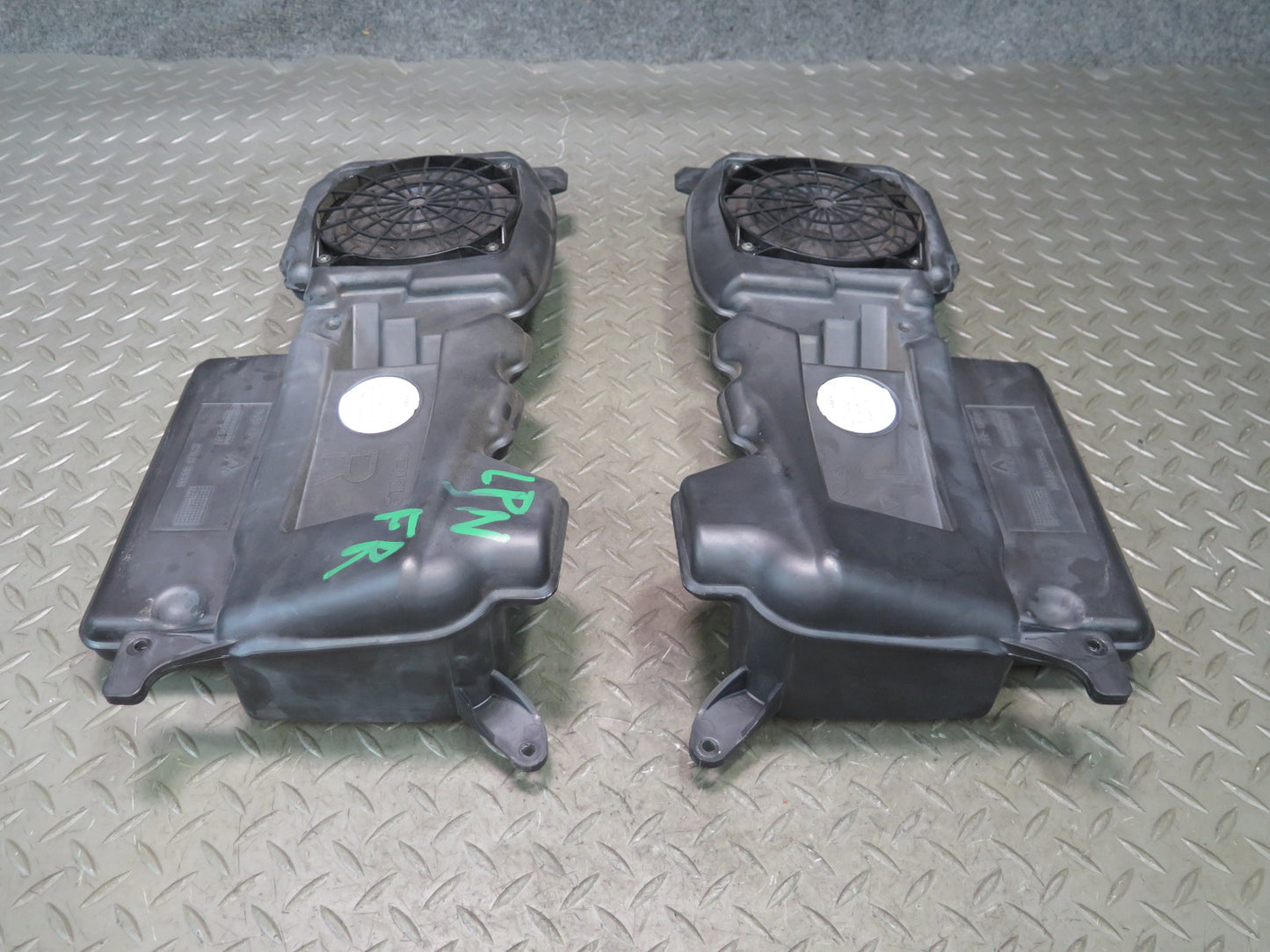 1999-2001 Porsche 911 996 Left & Right Door Nokia Speaker Box Set of 2