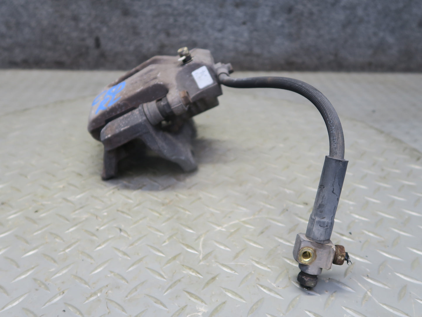 03-06 Chevrolet SSR Set of 2 Rear Left & Right Brake Caliper 50K Miles OEM
