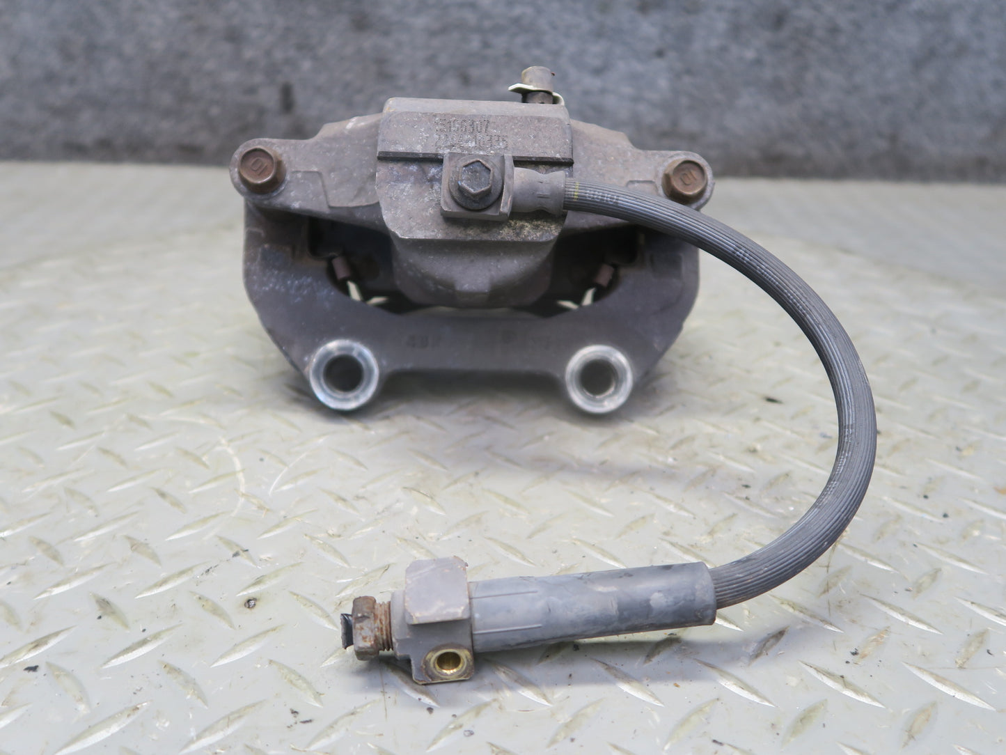03-06 Chevrolet SSR Set of 2 Rear Left & Right Brake Caliper 50K Miles OEM