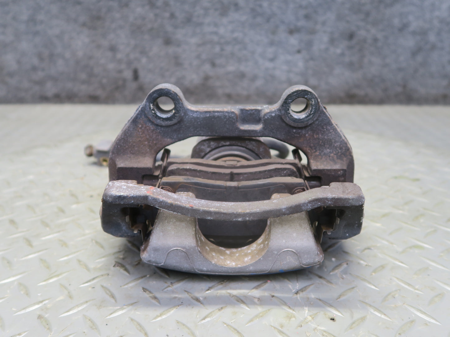 03-06 Chevrolet SSR Set of 2 Rear Left & Right Brake Caliper 50K Miles OEM