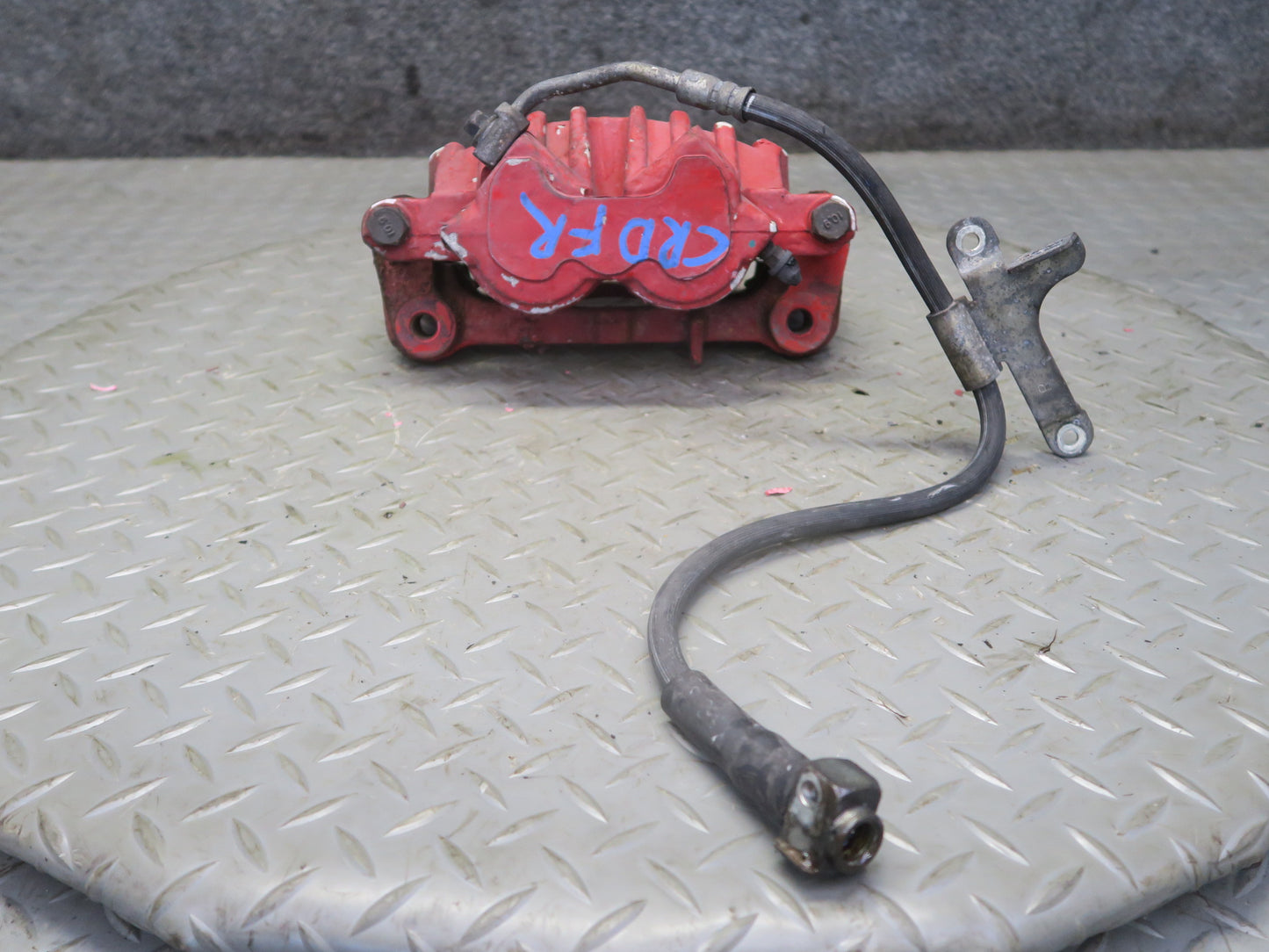03-06 Chevrolet SSR Set of 2 Front Left & Right Brake Caliper PBR 50K Miles OEM