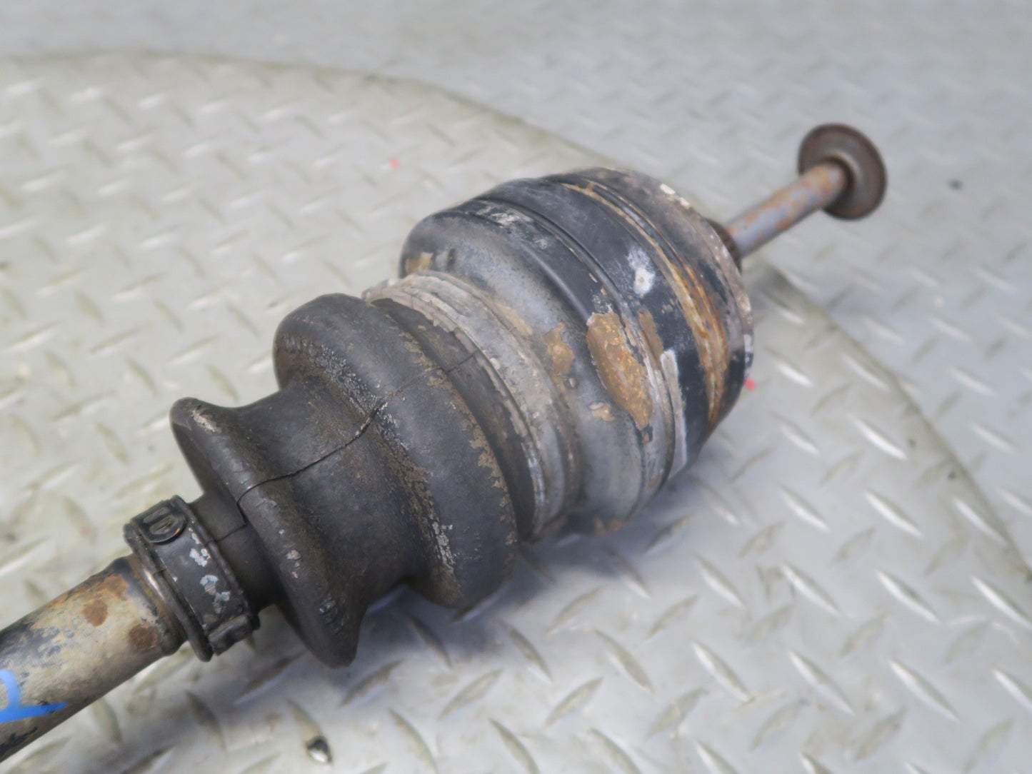 86-91 Mercedes W126 560SEL Rear Right Suspension Axle Shaft OEM