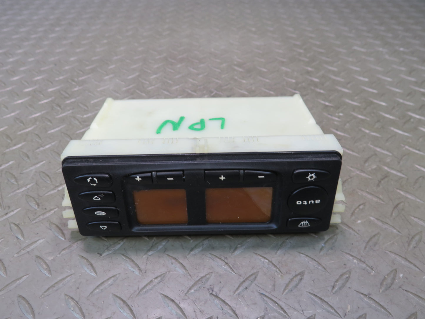 1999-2002 Porsche 911 996 A/C Heater Climate Control Switch Panel 99665310106