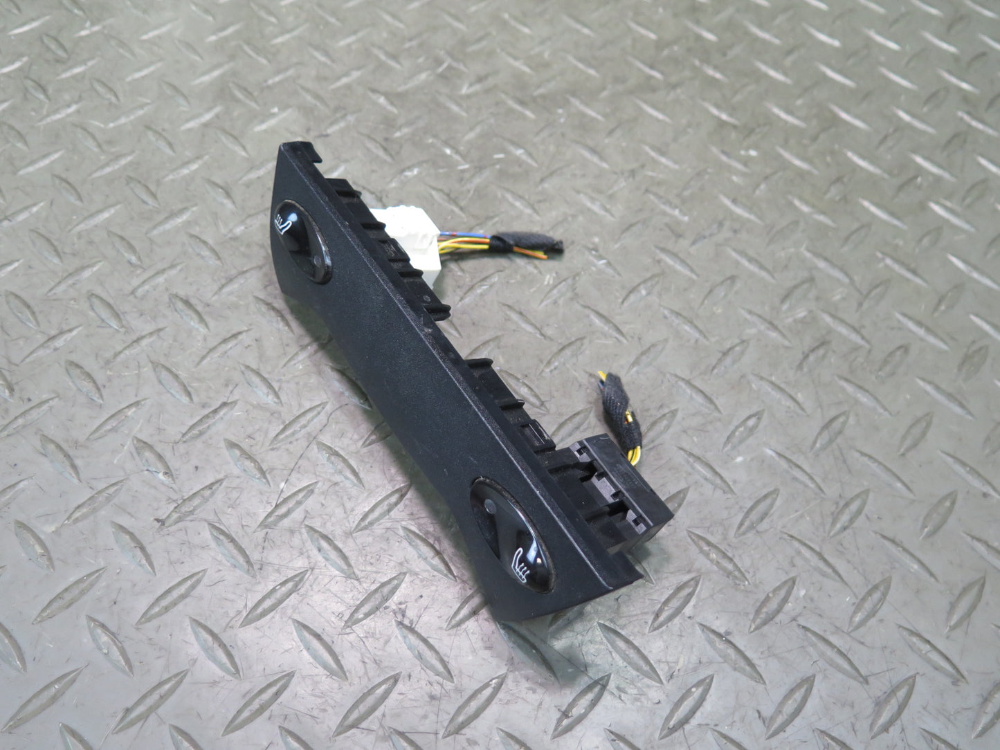 1999-2004 Porsche 911 996 Heated Seat Control Switch Panel